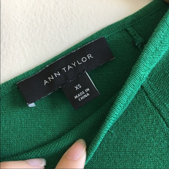 Ann Taylor green shirt leave sweater - great shape - Picture 6 of 6